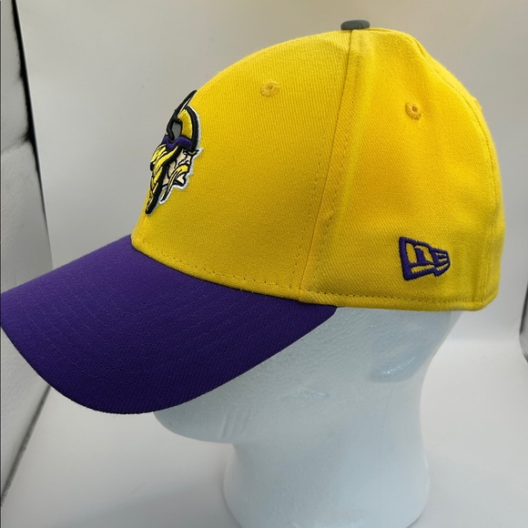 New Era Minnesota Vikings baseball Cap. 39Thirty - Picture 12 of 15